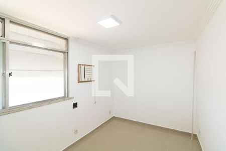 Quarto 2 de apartamento para alugar com 2 quartos, 46m² em Campo Grande, Rio de Janeiro