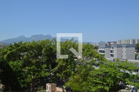 Vista do Quarto 1 de apartamento para alugar com 2 quartos, 60m² em Taquara, Rio de Janeiro