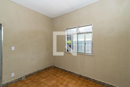 Sala de casa para alugar com 2 quartos, 120m² em Penha Circular, Rio de Janeiro