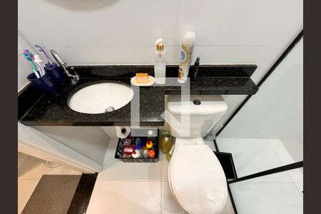 Apartamento à venda com 82m², 2 quartos e 1 vaga Apartamento à venda com 82m², 2 quartos e 1 vagaBanheiro da Suíte