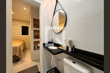 Apartamento à venda com 82m², 2 quartos e 1 vaga Apartamento à venda com 82m², 2 quartos e 1 vagaBanheiro da Suíte