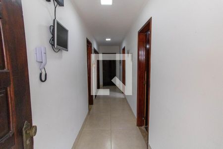 Corredor  de casa à venda com 4 quartos, 206m² em Itaipu, Niterói