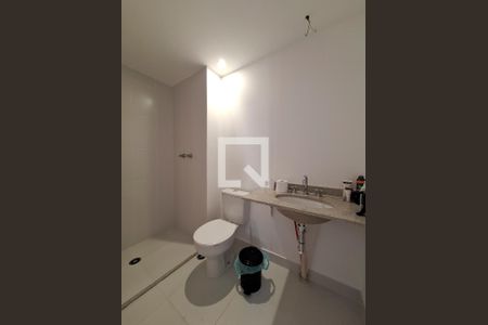 Banheiro de apartamento à venda com 2 quartos, 64m² em Parada Inglesa, São Paulo