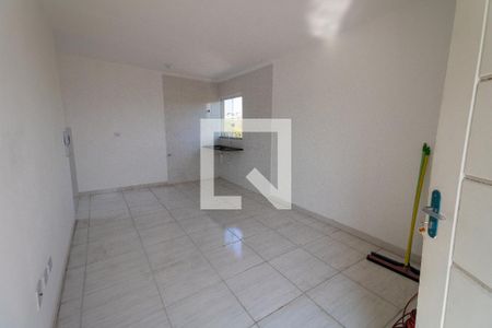 Sala/Cozinha de apartamento para alugar com 2 quartos, 43m² em Jardim Iva, São Paulo