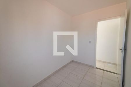 Quarto 1 de apartamento para alugar com 2 quartos, 45m² em Jardim Iva, São Paulo