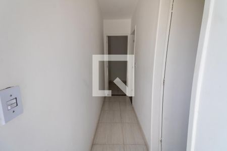 Corredor de apartamento para alugar com 2 quartos, 45m² em Jardim Iva, São Paulo