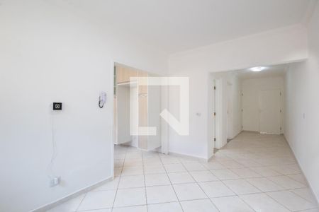 Sala 1 de casa à venda com 4 quartos, 212m² em Km 18, Osasco