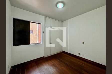 Quarto 2 de apartamento à venda com 4 quartos, 210m² em Funcionários, Belo Horizonte