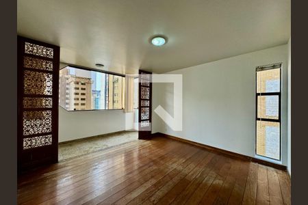 Sala de apartamento à venda com 4 quartos, 210m² em Funcionários, Belo Horizonte