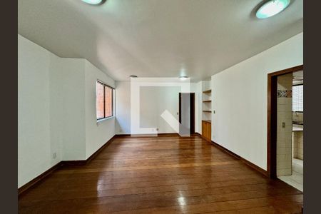 Sala de apartamento à venda com 4 quartos, 210m² em Funcionários, Belo Horizonte