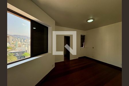 Sala de apartamento à venda com 4 quartos, 210m² em Funcionários, Belo Horizonte