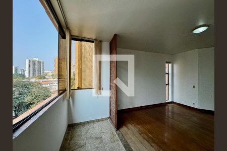 Sala de apartamento à venda com 4 quartos, 210m² em Funcionários, Belo Horizonte