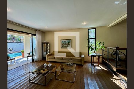 Sala de casa à venda com 4 quartos, 401m² em Belvedere, Belo Horizonte