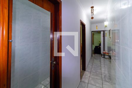 Corredor dos Quartos de casa à venda com 4 quartos, 100m² em Jardim Clara Regina, São Paulo