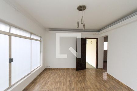 Sala de casa para alugar com 3 quartos, 330m² em Vila Antonieta, São Paulo