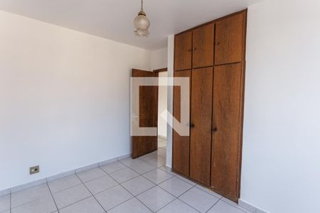 Quarto 1 de apartamento para alugar com 2 quartos, 60m² em Ipiranga, Belo Horizonte