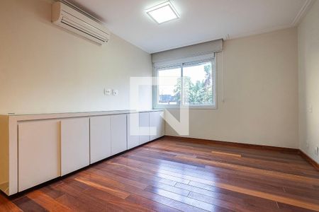 Suíte de apartamento à venda com 3 quartos, 135m² em Cerqueira César, São Paulo