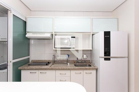 Cozinha de apartamento para alugar com 1 quarto, 54m² em Cerqueira César, São Paulo