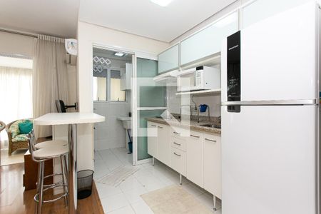 Cozinha de apartamento para alugar com 1 quarto, 54m² em Cerqueira César, São Paulo