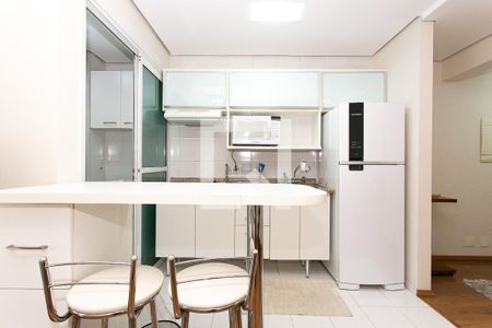 Cozinha de apartamento para alugar com 1 quarto, 54m² em Cerqueira César, São Paulo