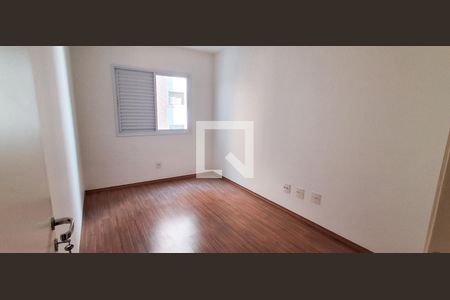 Quarto de apartamento para alugar com 2 quartos, 67m² em Santo Antônio, São Caetano do Sul