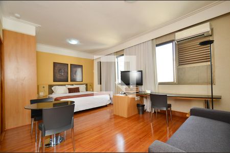 Sala/suíte/Cozinha de apartamento à venda com 1 quarto, 72m² em Lourdes, Belo Horizonte