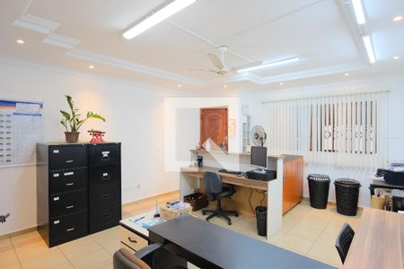 Sala de casa à venda com 3 quartos, 180m² em Vila Carrão, São Paulo