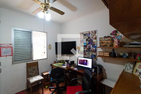 Quarto 01 de apartamento para alugar com 3 quartos, 70m² em Jardim García, Campinas