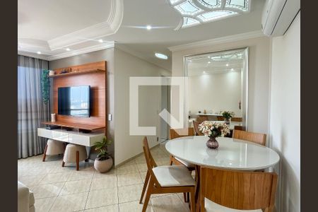 Sala de apartamento à venda com 3 quartos, 76m² em Jardim Iris, São Paulo