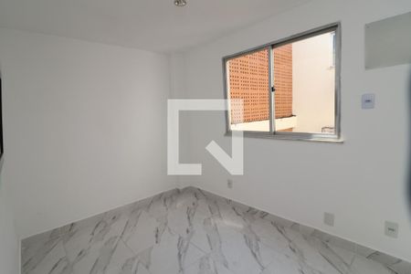 Quarto 1 de apartamento à venda com 2 quartos, 45m² em Portuguesa, Rio de Janeiro