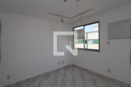 Sala de apartamento à venda com 2 quartos, 45m² em Portuguesa, Rio de Janeiro