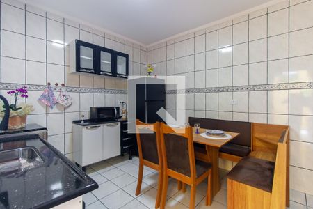 Cozinha de kitnet/studio para alugar com 1 quarto, 35m² em Vila Tolstoi, São Paulo