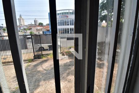 Sala 2 - Vista de casa à venda com 3 quartos, 450m² em Jardim Bonfim, Campinas