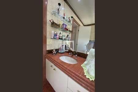 Quarto Suíte de apartamento à venda com 4 quartos, 110m² em Buritis, Belo Horizonte