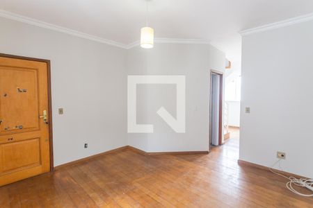 Sala 1 de apartamento para alugar com 3 quartos, 136m² em Santa Tereza, Belo Horizonte