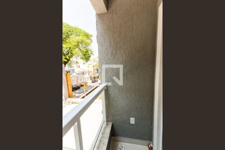 Apartamento à venda com 70m², 3 quartos e 1 vaga Apartamento à venda com 70m², 3 quartos e 1 vagaVaranda