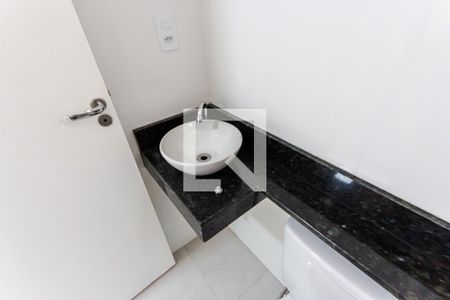 Apartamento à venda com 70m², 3 quartos e 1 vaga Apartamento à venda com 70m², 3 quartos e 1 vagaBanheiro