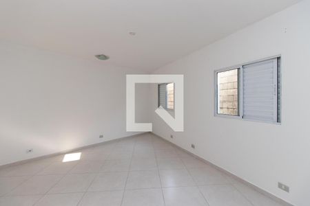 Quarto de casa para alugar com 1 quarto, 65m² em Vila Santa Terezinha (zona Norte), São Paulo