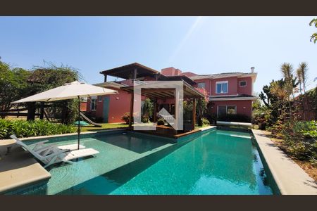 Casa de condomínio à venda com 760m², 5 quartos e 4 vagasPiscina