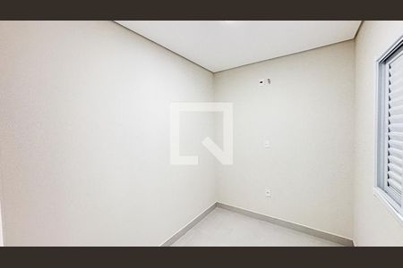 Apartamento à venda com 130m², 3 quartos e 2 vagas Apartamento à venda com 130m², 3 quartos e 2 vagasQuarto 1