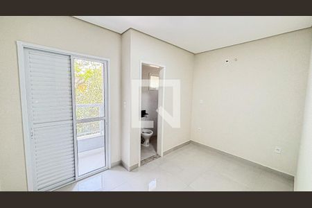 Apartamento à venda com 130m², 3 quartos e 2 vagas Apartamento à venda com 130m², 3 quartos e 2 vagasSuite