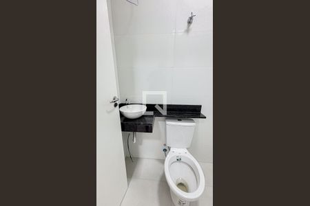 Apartamento à venda com 130m², 3 quartos e 2 vagas Apartamento à venda com 130m², 3 quartos e 2 vagasBanheiro da Suite