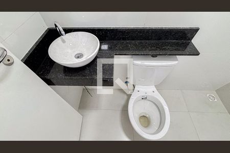 Apartamento à venda com 130m², 3 quartos e 2 vagas Apartamento à venda com 130m², 3 quartos e 2 vagasBanheiro da Suite