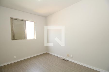 Quarto 1 de apartamento para alugar com 2 quartos, 52m² em Vila Morse, São Paulo