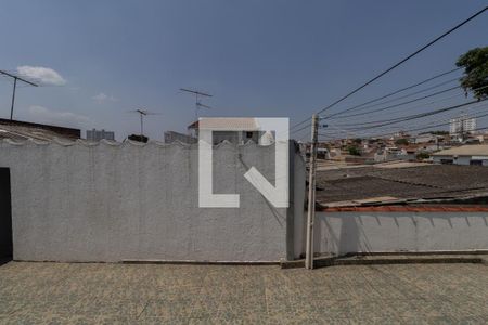 Vista Quarto 1 de casa para alugar com 2 quartos, 60m² em Vila Santana, São Paulo