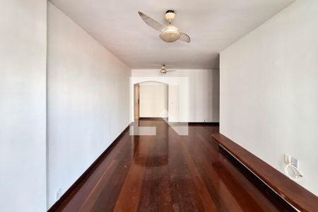 Sala de apartamento para alugar com 3 quartos, 125m² em Ingá, Niterói