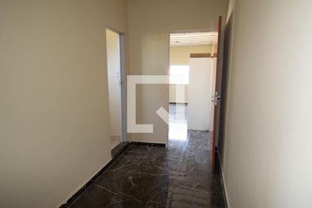 Corredor de casa para alugar com 2 quartos, 60m² em Vila Meriti, Duque de Caxias