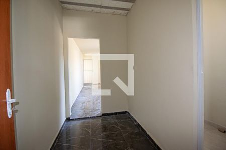 Corredor de casa para alugar com 2 quartos, 60m² em Vila Meriti, Duque de Caxias