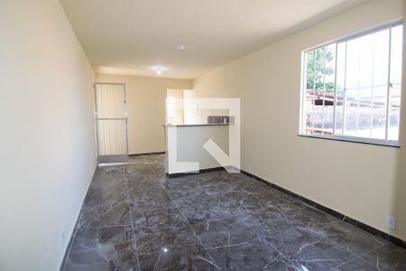 Sala de casa para alugar com 2 quartos, 60m² em Vila Meriti, Duque de Caxias