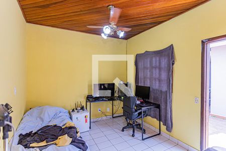 Sala e cozinha de casa para alugar com 1 quarto, 35m² em Parque Panamericano, São Paulo